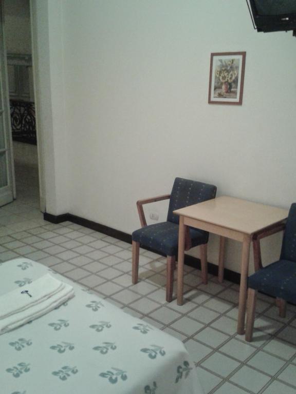 Mari Plaza Hotel ブエノスアイレス エクステリア 写真