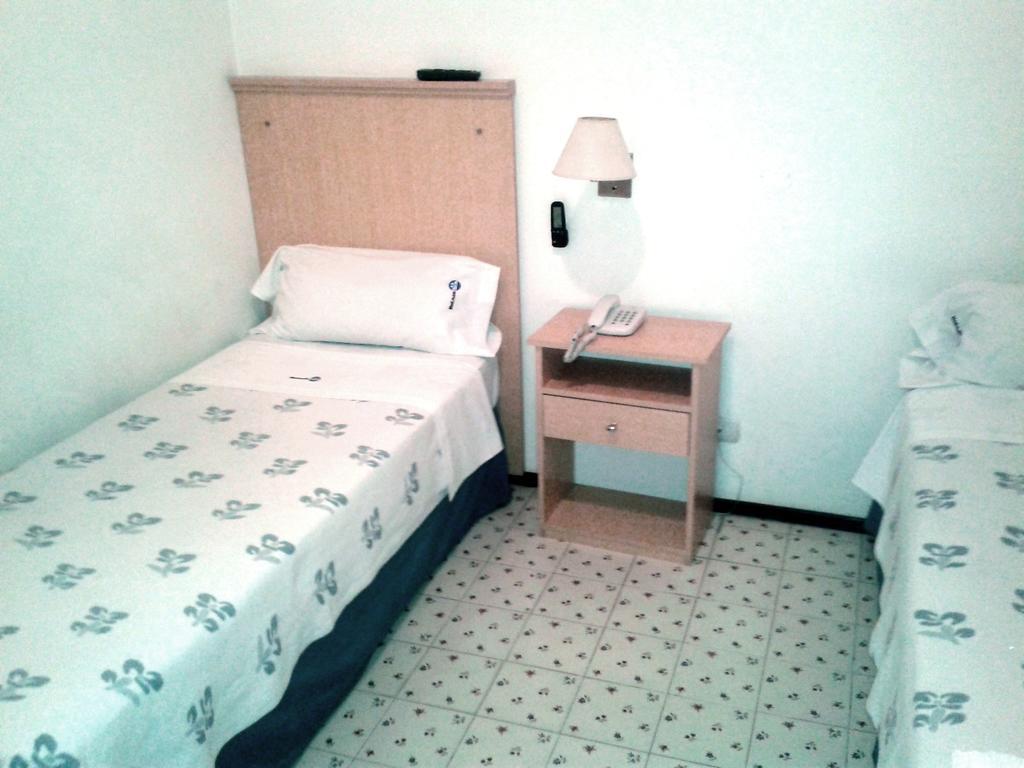 Mari Plaza Hotel ブエノスアイレス エクステリア 写真